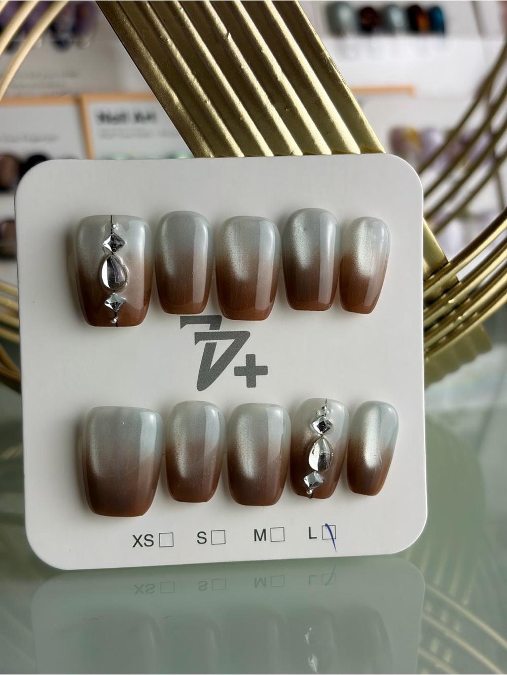 Pearlescent Grey to Chocolate Ombré Press-On Nails with Rhinestones Large